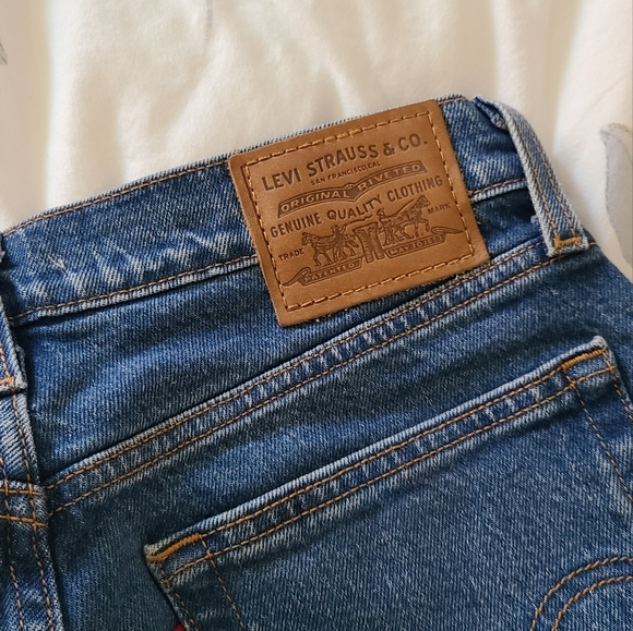 Levi's Wedgie Straight - Picture 4 of 7